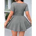thumbnail image 4 of Robe Courte pour Femme à Encolure Carrée, Manches Courtes, Ourlet à Volants, avec Short Intégré, Gris, TTG, 4 of 10