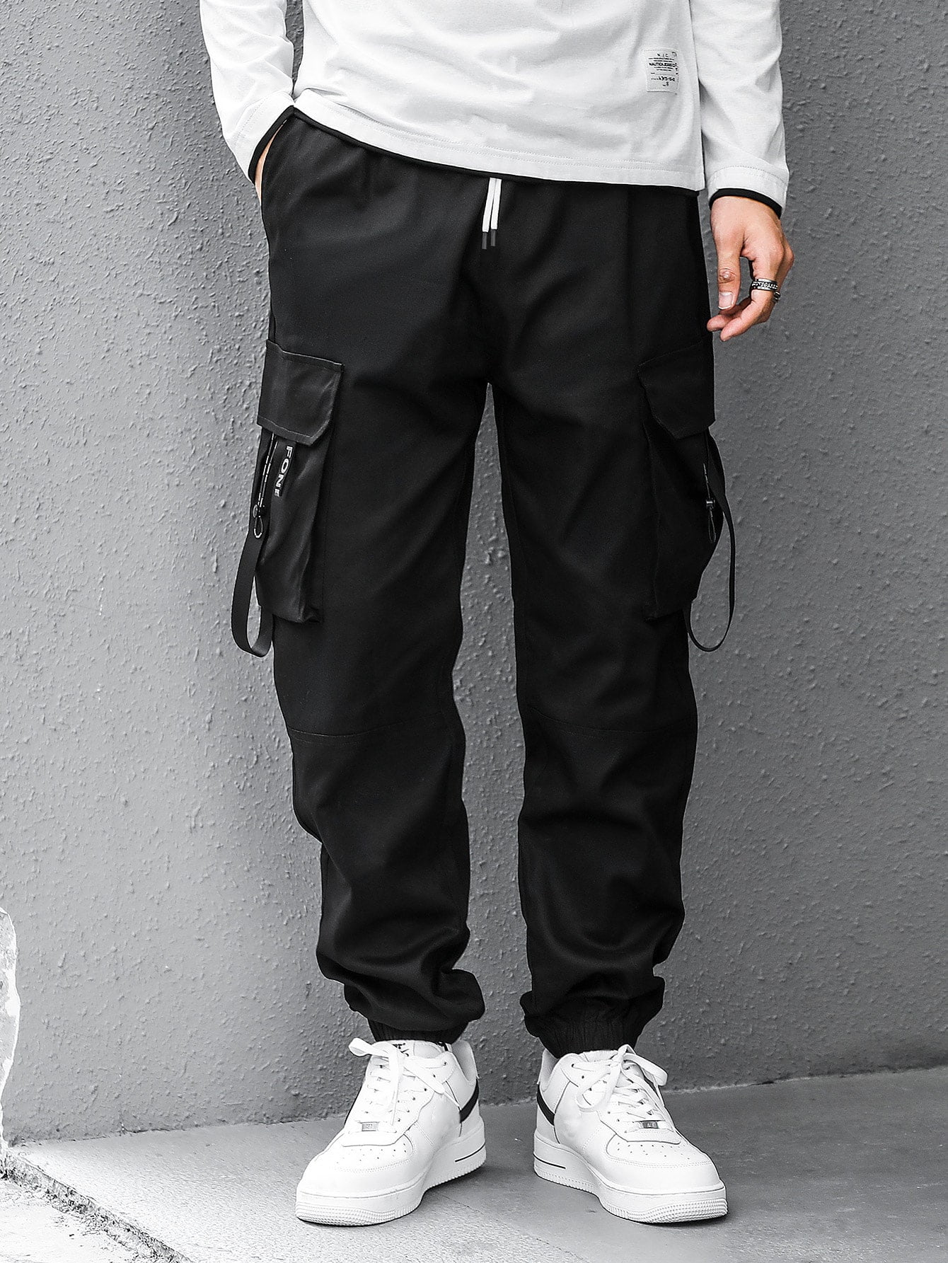 Men Strap Detail Flap Pocket Drawstring 