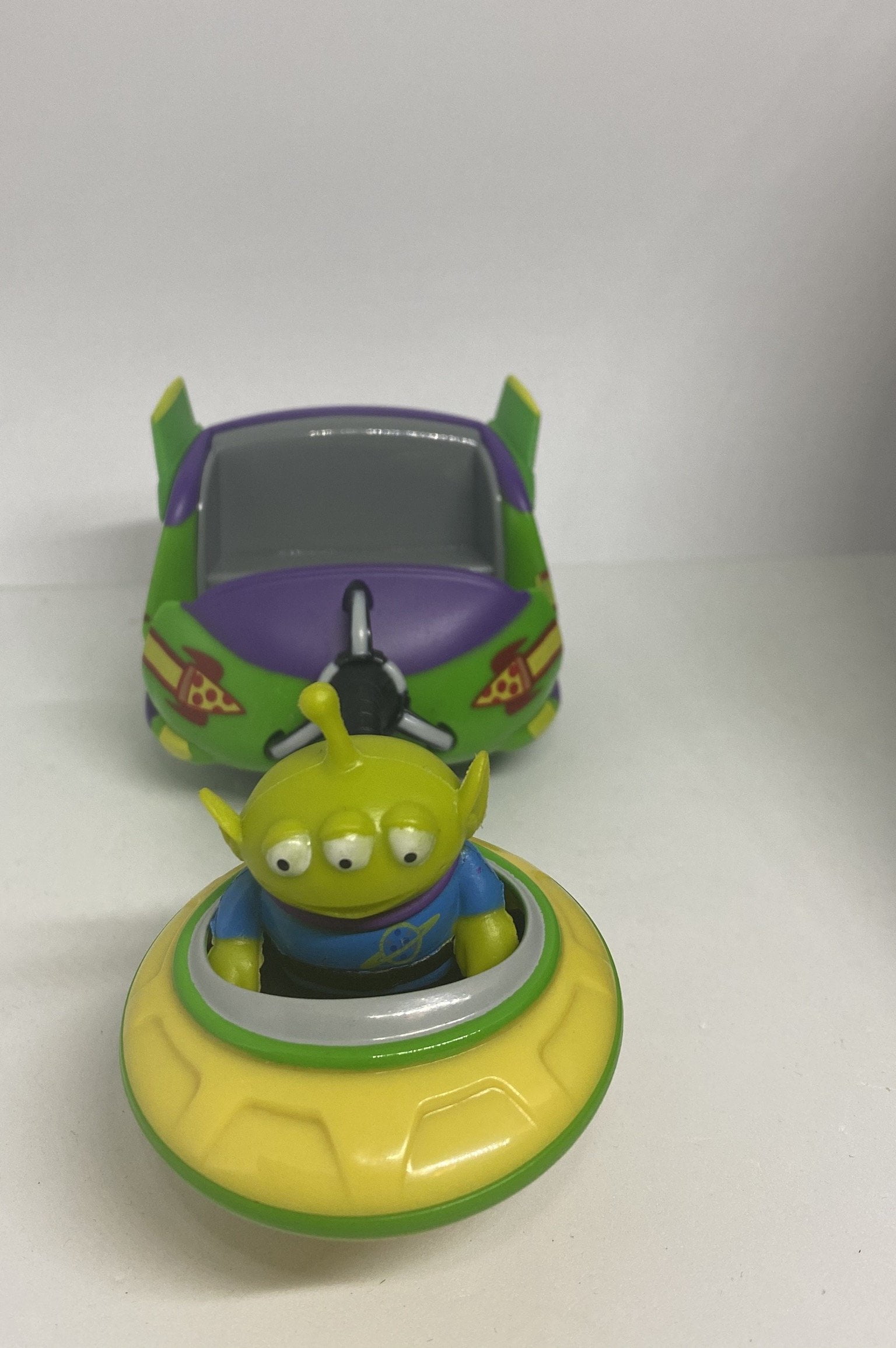 Disney Toy Story Land Alien Swirling Saucers Ride Pull Toy Yellow and ...