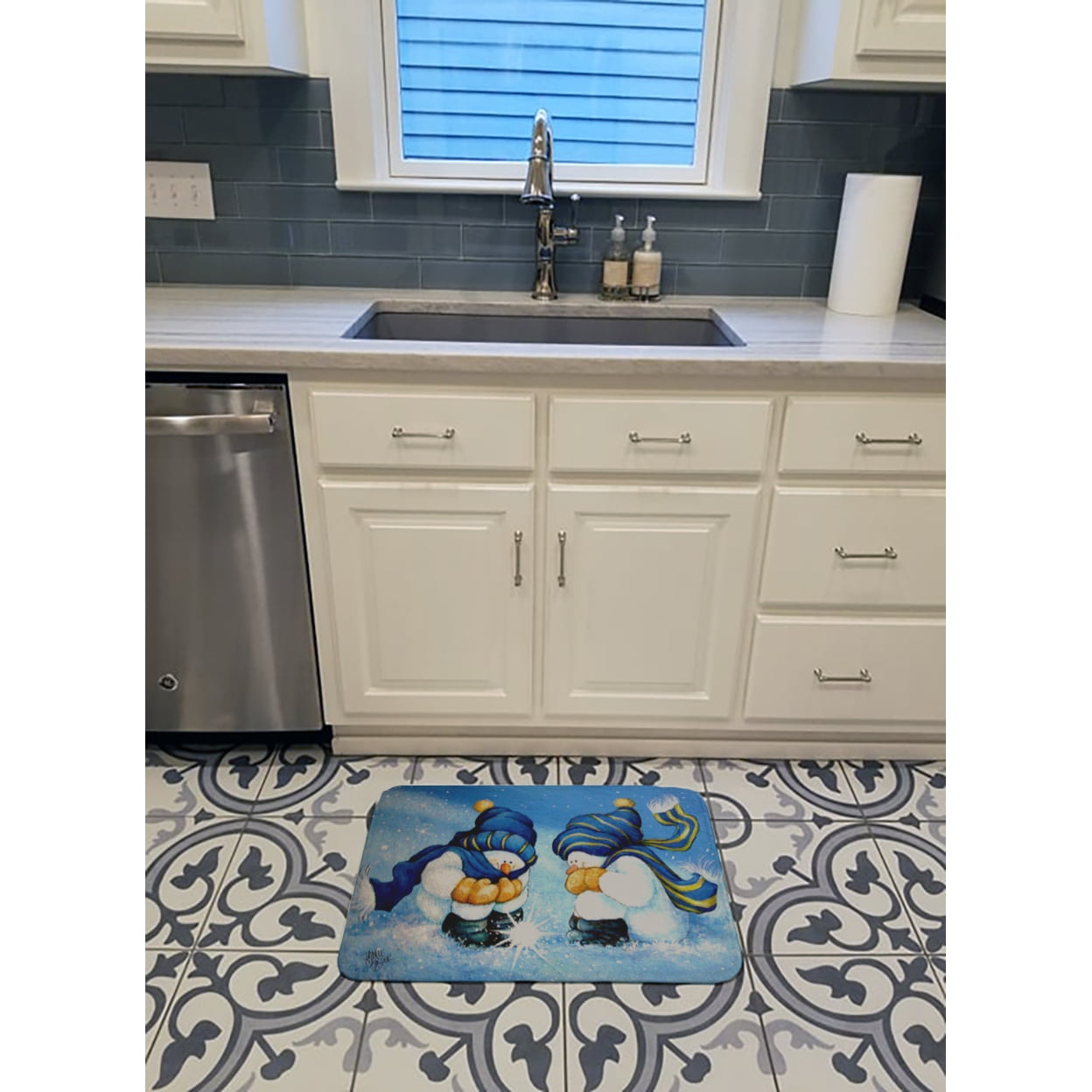 Carolines Treasures PJC1089RUG We Believe in Magic Snowman Machine Washable Memory Foam Mat 19 X 27" multicolor