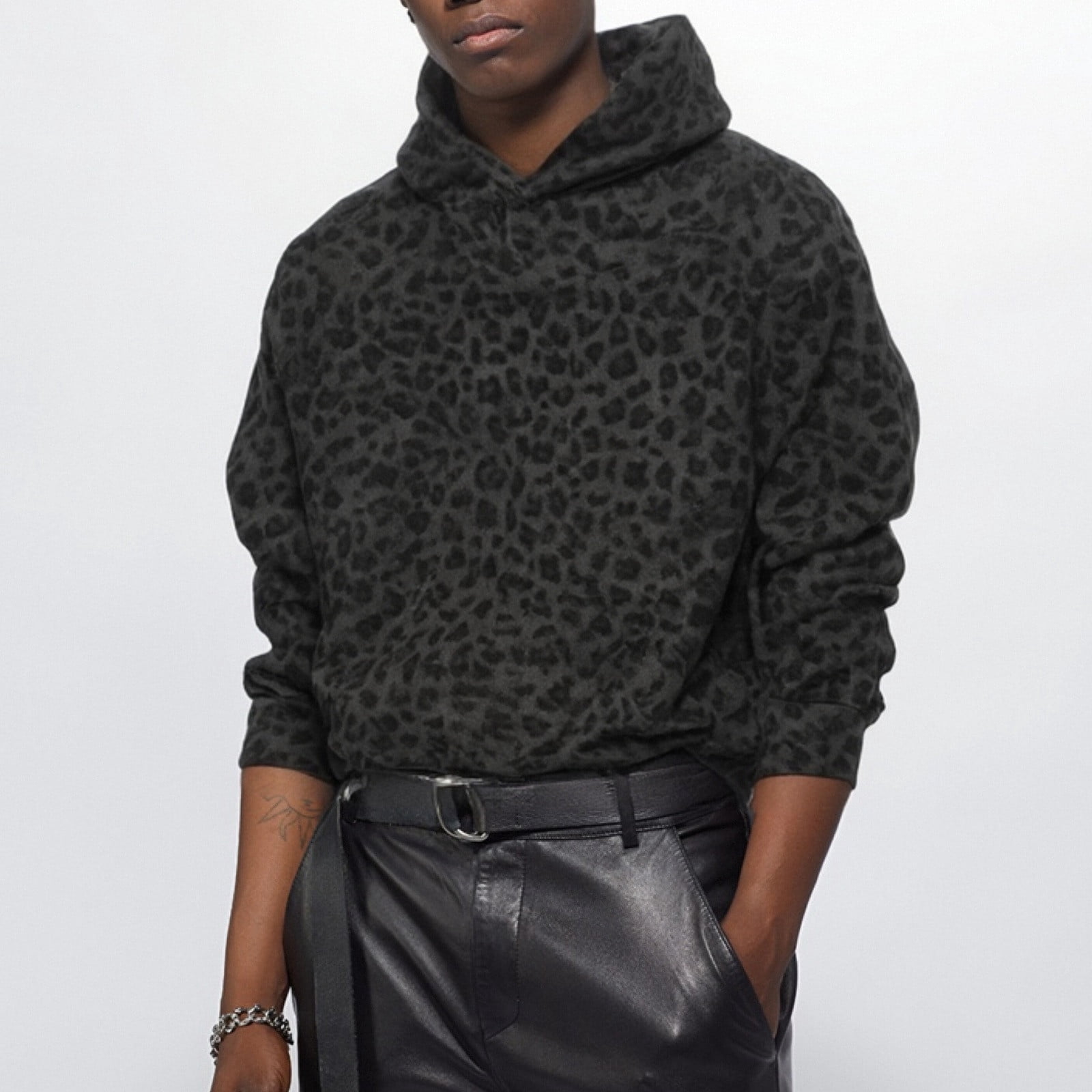 CONFREE Men's Hoodies Leopard Prints Hoodies For Men Long Sleeve Lightweight Casual Pullover Hooded Sweatshirts With Pockets