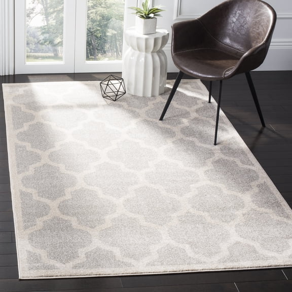 Safavieh Amherst Sophia Geometric Area Rug, Light Gray/Beige, 5' x 8'