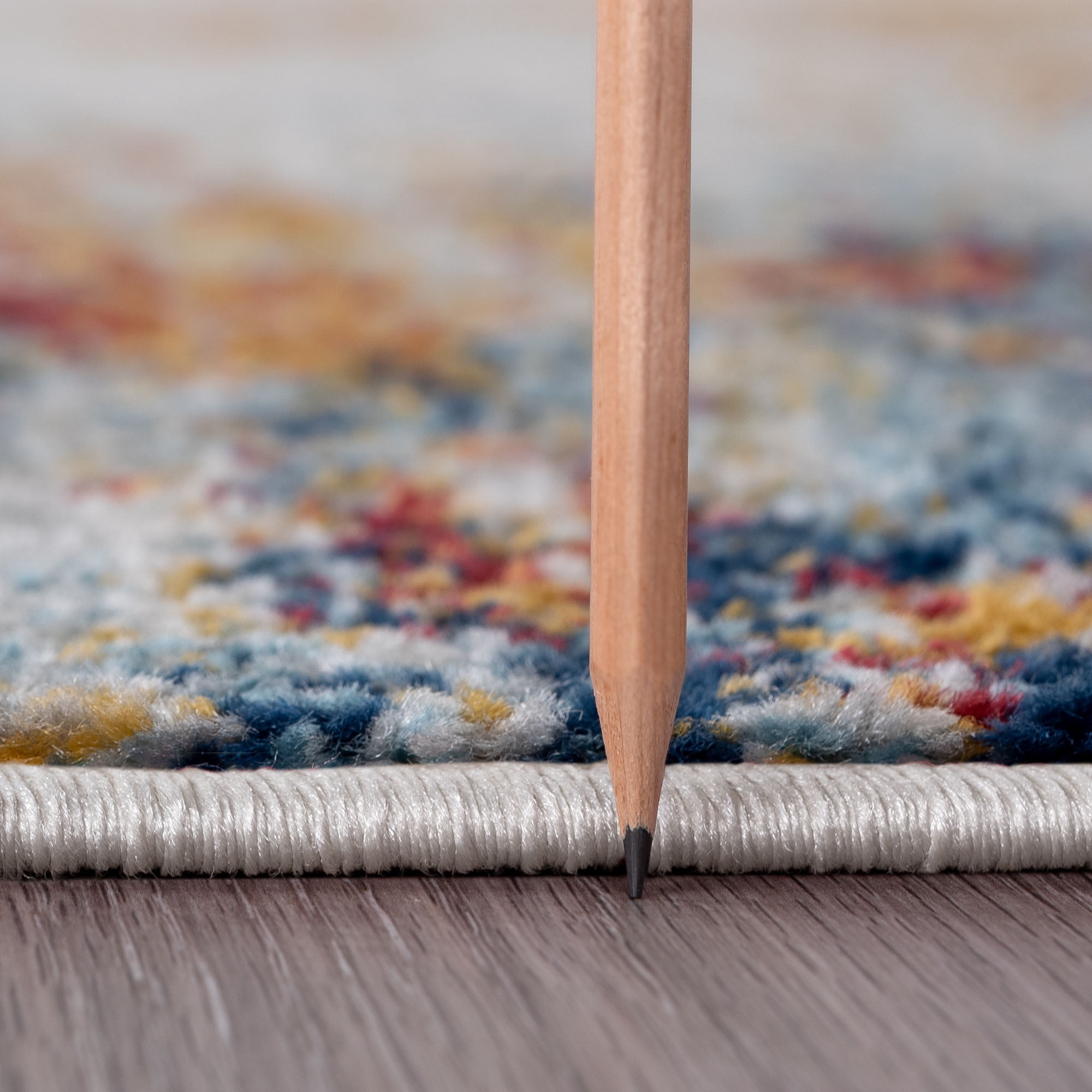Diamond Contemporary 5' x 7' Multi-Color Polypropylene Indoor Area Rug