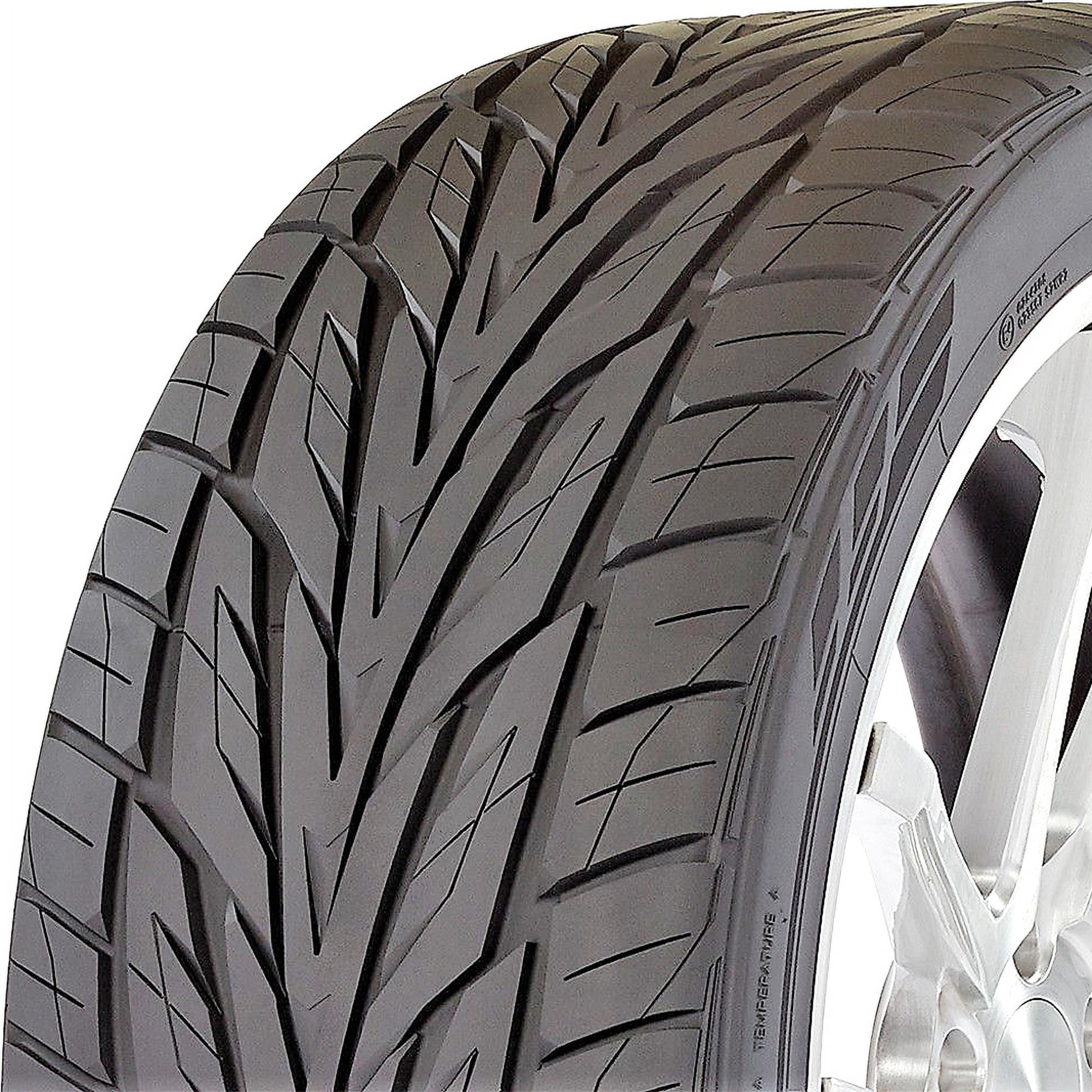 Toyo Proxes ST III 305/40R22 114 V Tire