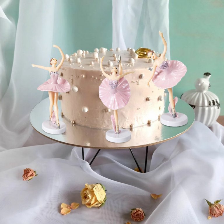 15 Pieces 3 Size Crown Gold Cake Topper Mini Crown Tiny Crown for Cake  Topper Mini Baby Crown Tiny Queen Crowns for Flower Arrangements Women Lady  Girl Wedding Baby Shower Birthday Party 