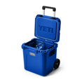 thumbnail image 3 of Nevera Portátil YETI Roadie 48 con Ruedas – Azul Real, 3 of 8