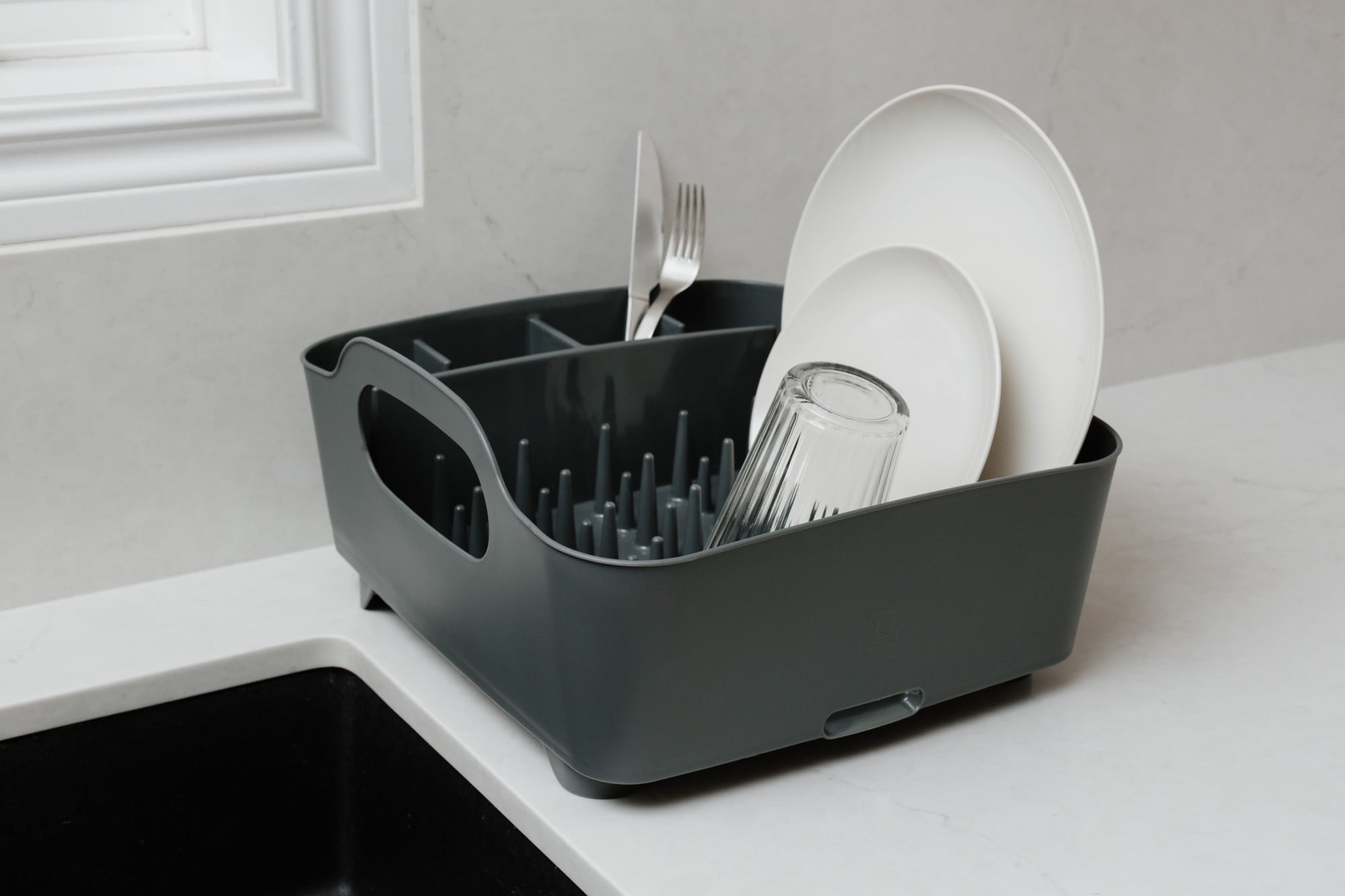 Umbra Tub Dish Drying Rack – Lightweight Self-Draining Dish Rack