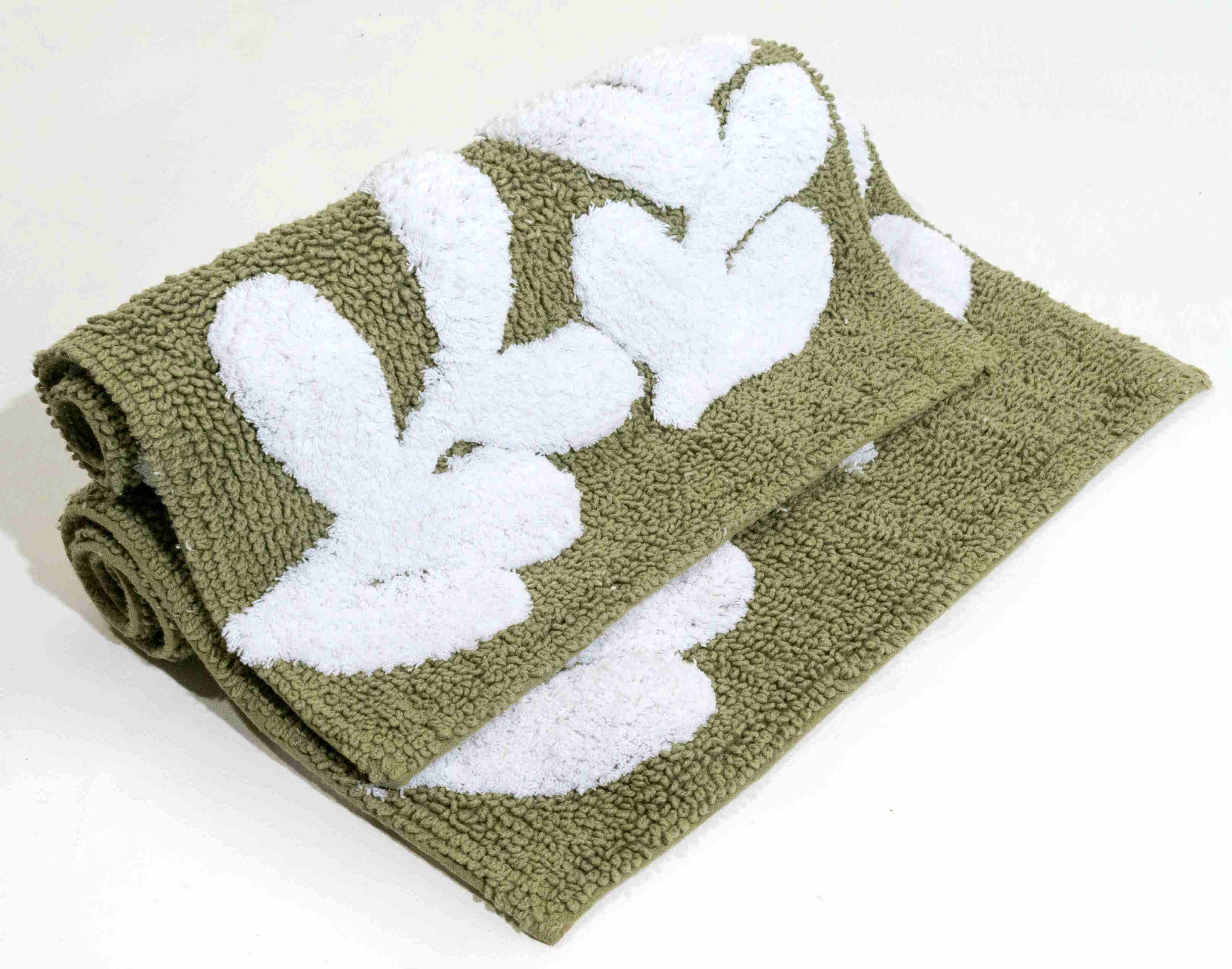 Chesapeake Monte Carlo 2Pc 21x34 /& 17x24 Taupe /& White Bath Rug Set 35141