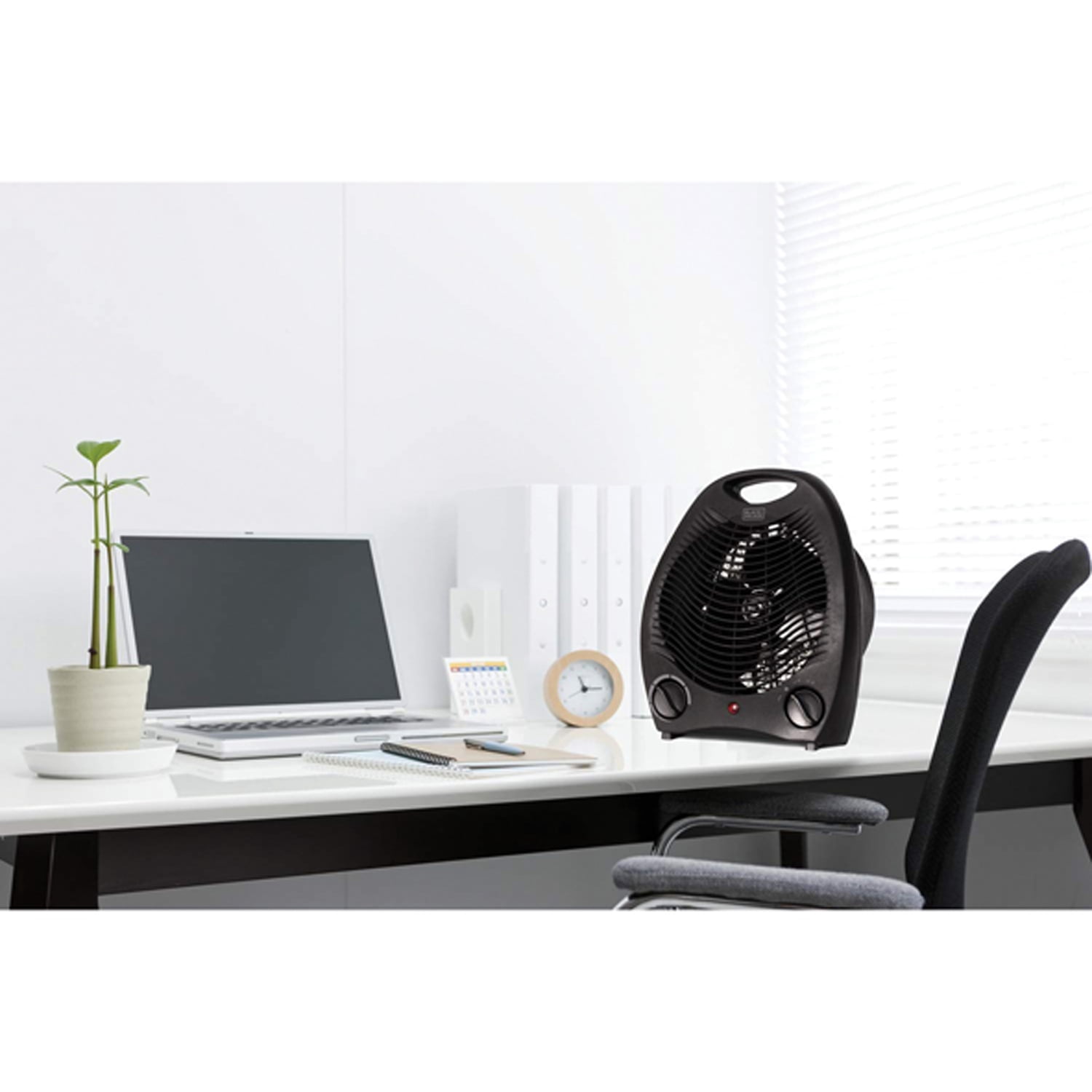 BLACK+DECKER 1,500-Watt-Max Personal Desktop Heater with Fan Setting, Black