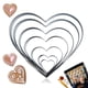 thumbnail image 1 of 10,8 cm, 8,9 cm, 7,6 cm, 6,4 cm, 4,5 cm, 2,4 cm: perfecto para galletas Linzer divertidas y repostería infantil. Juego de cortadores de galletas grandes y pequeños con forma de corazón: 6, 1 of 7