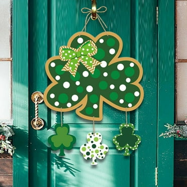 Holloyiver St. Patrick's Day Shamrock Sign, 11 x 12 Inch Hanging Shamrock Welcome Sign with 3 Small Shamrock Tags, Irish Clover Door Sign Holiday Porch Sign Decor for St. Patrick's Day Party