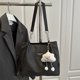 thumbnail image 4 of Bolso de nicho francés, bolso de mano con sentido del estilo 2025, nuevo bolso grande de moda para mujer, bolso de hombro informal versátil., 4 of 5