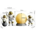 thumbnail image 3 of Figuras de astronauta (4 unidades), estatuas de astronautas de PVC, figuras decorativas, modelos de acción. Amarillo dorado, 3 of 9
