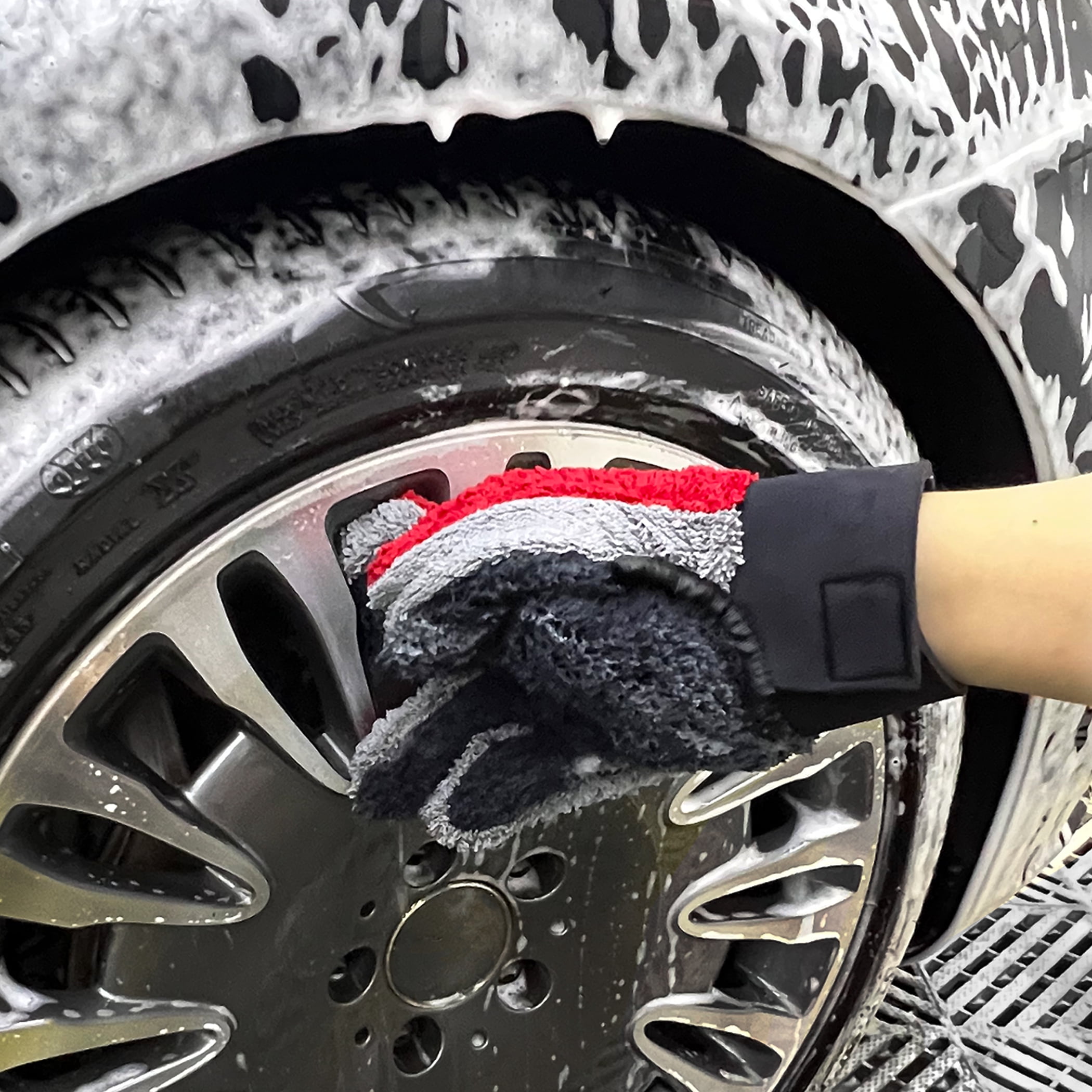 Platinum Series 2-in-1 Microfiber Wheel Cleaning Wash Glove – Car Detailing Mitt for Rims, Lug Nuts & Interior Cleaning, Scratch-Free & Lint-Free
