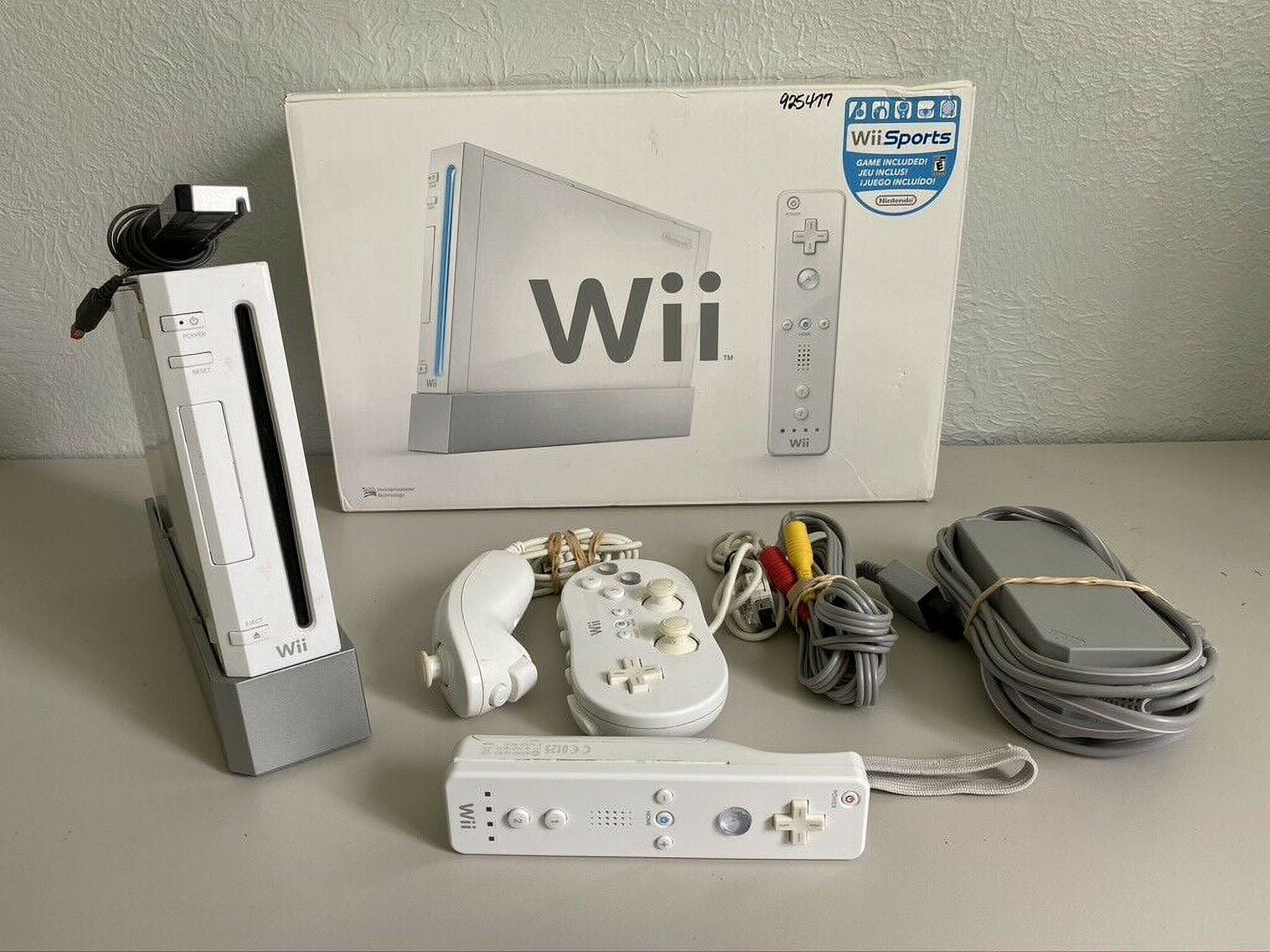 Restored Nintendo Wii Console, White (Refurbished) - image 2 of 3