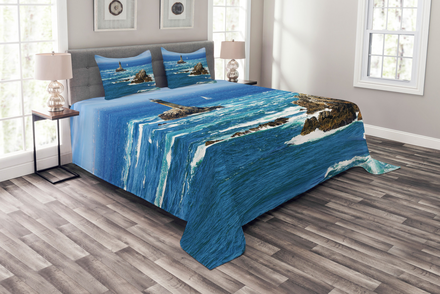 Lighthouse Bedspread, Daytime Lighthouse Wavy Ocean View and Clear Sky
