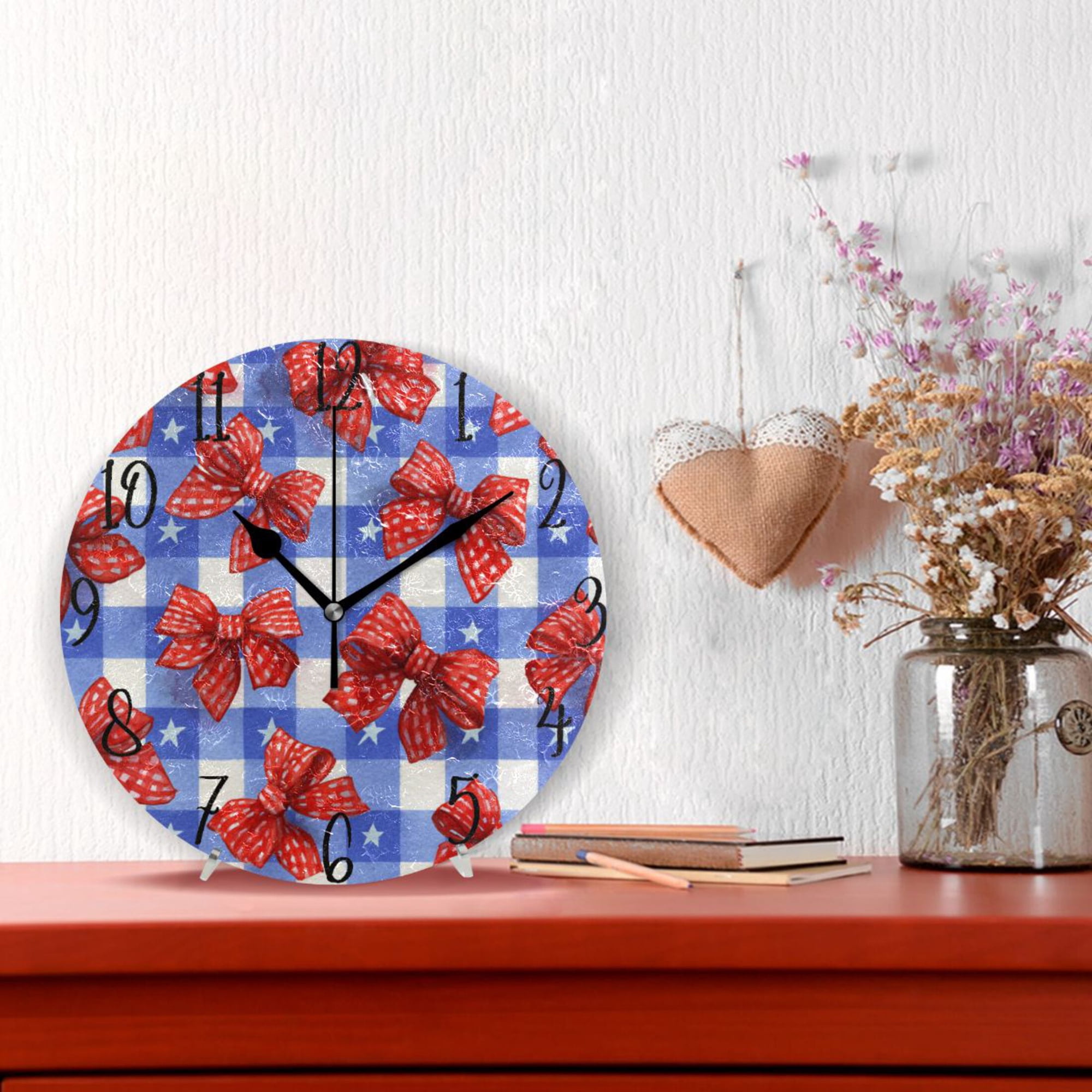 10 Quartz Indoor Wall Clock Silent Mechanism / Retro Red Polka Dot Bows