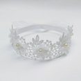 thumbnail image 3 of diadema elástica suave con lazo para el pelo para recién nacidos, bebés y niñas pequeñas, con encaje y flores de perlas (flor de perla blanca), 3 of 4