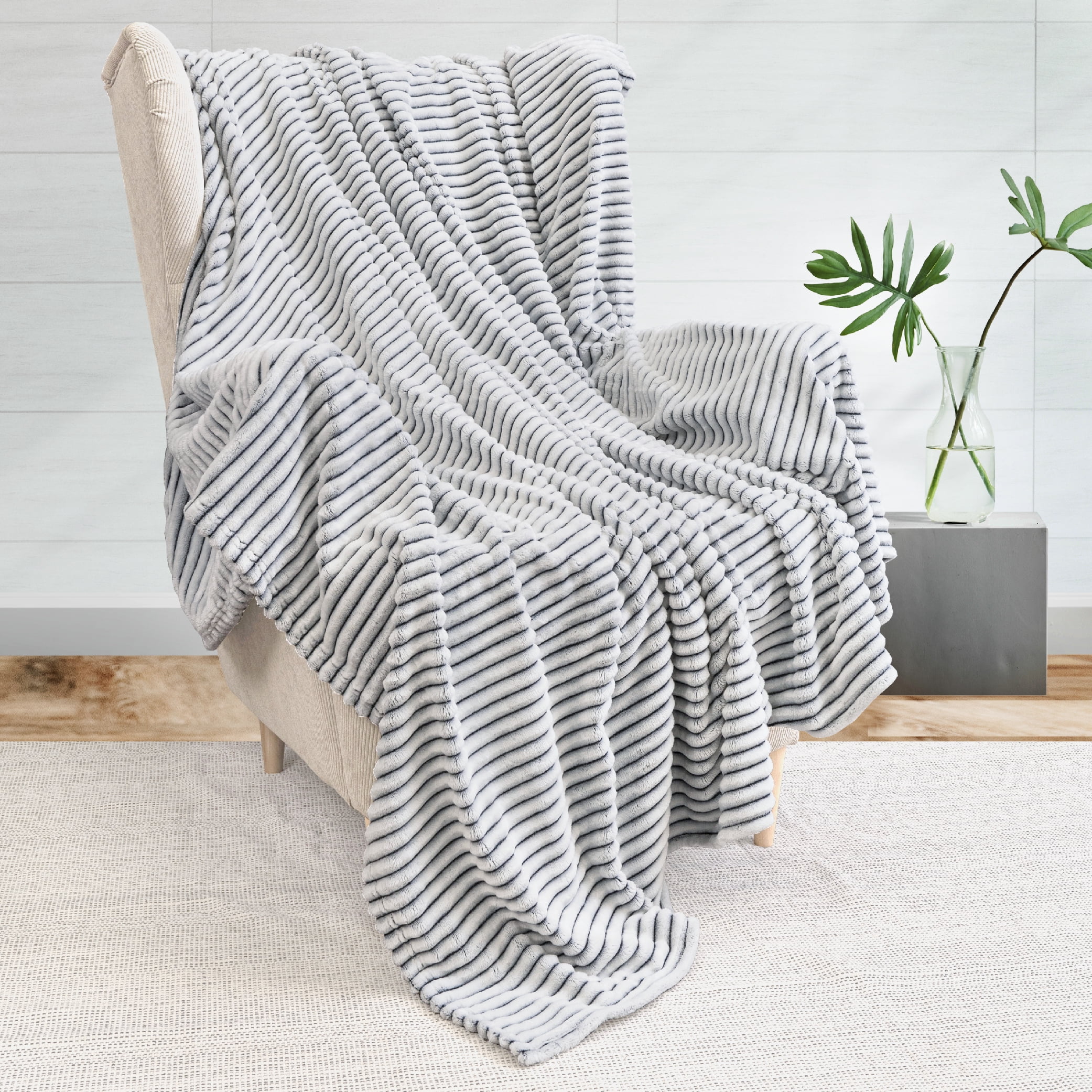 PAVILIA Soft Fleece King Bed Blanket Black and White, Large Fuzzy Plush Flannel Throw, Warm Cozy Ribbed Microfiber Blanket for Sofa Couch, Lightweight Striped Blanket, Black White, 108x90
