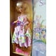 thumbnail image 2 of Mattel Avon Edición Especial Pétalos de Primavera Barbie Doll Seco, 2 of 3
