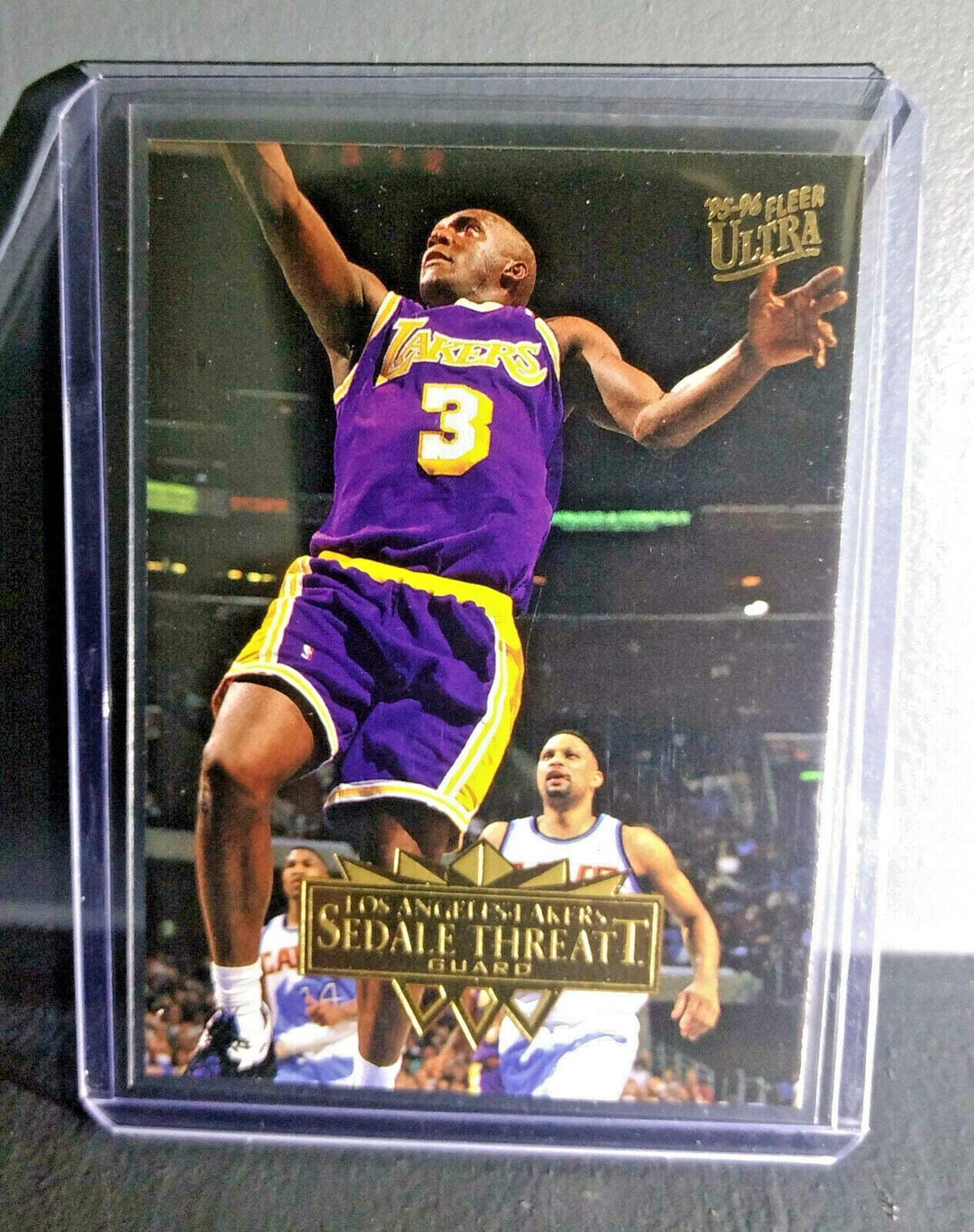 Kobe Bryant Rookie Card 1996-97 Ultra Gold Medallion #G52