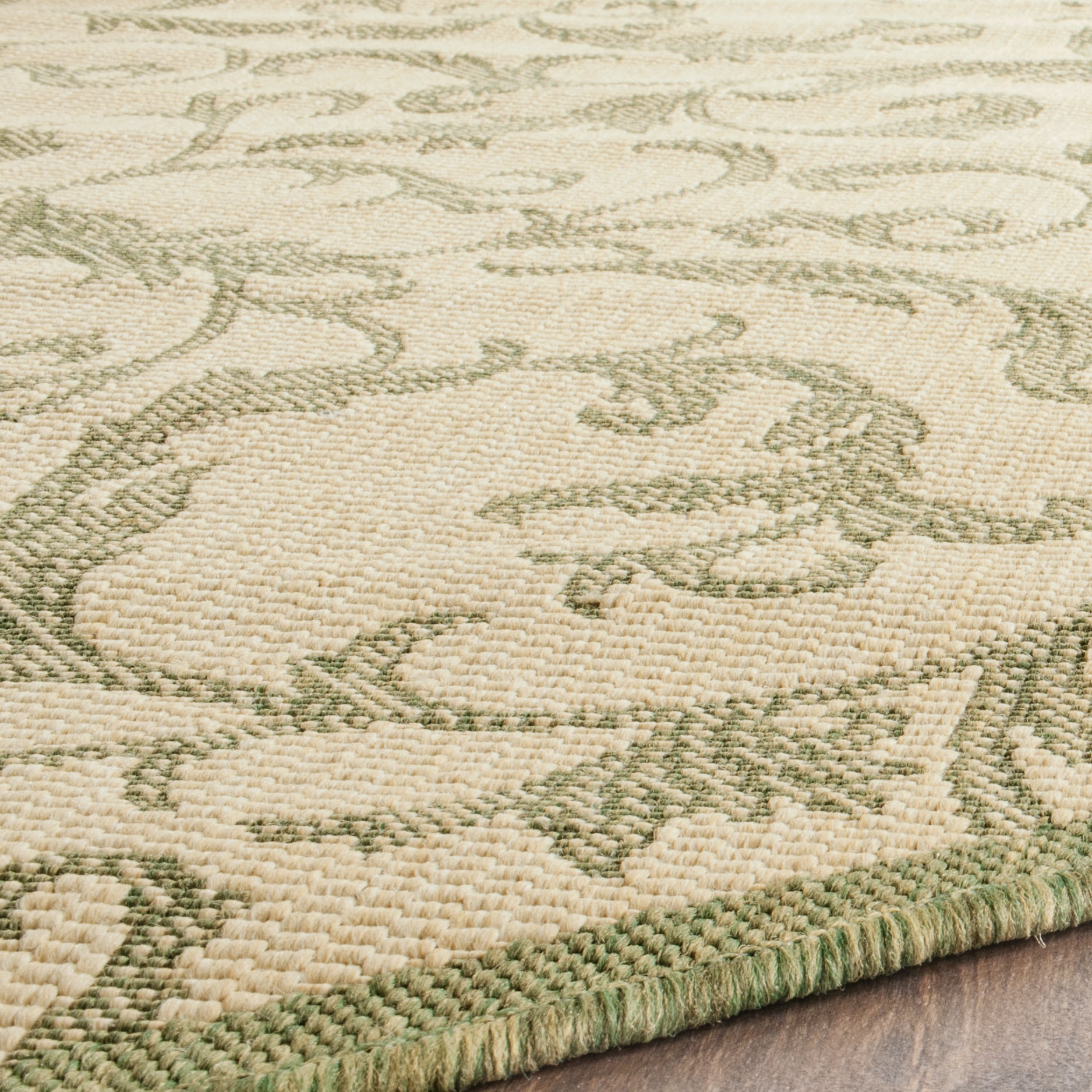 Safavieh Courtyard Kevin Floral Indoor/Outdoor Area Rug, Natural/Olive, 7'10" x 7'10" Round