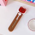 thumbnail image 1 of Cuchillo de papelería Kawaii con forma de pata de gato, cortador plegable, sobre de letras, caja Express abierta, suministros escolares y de oficina, 1 of 4