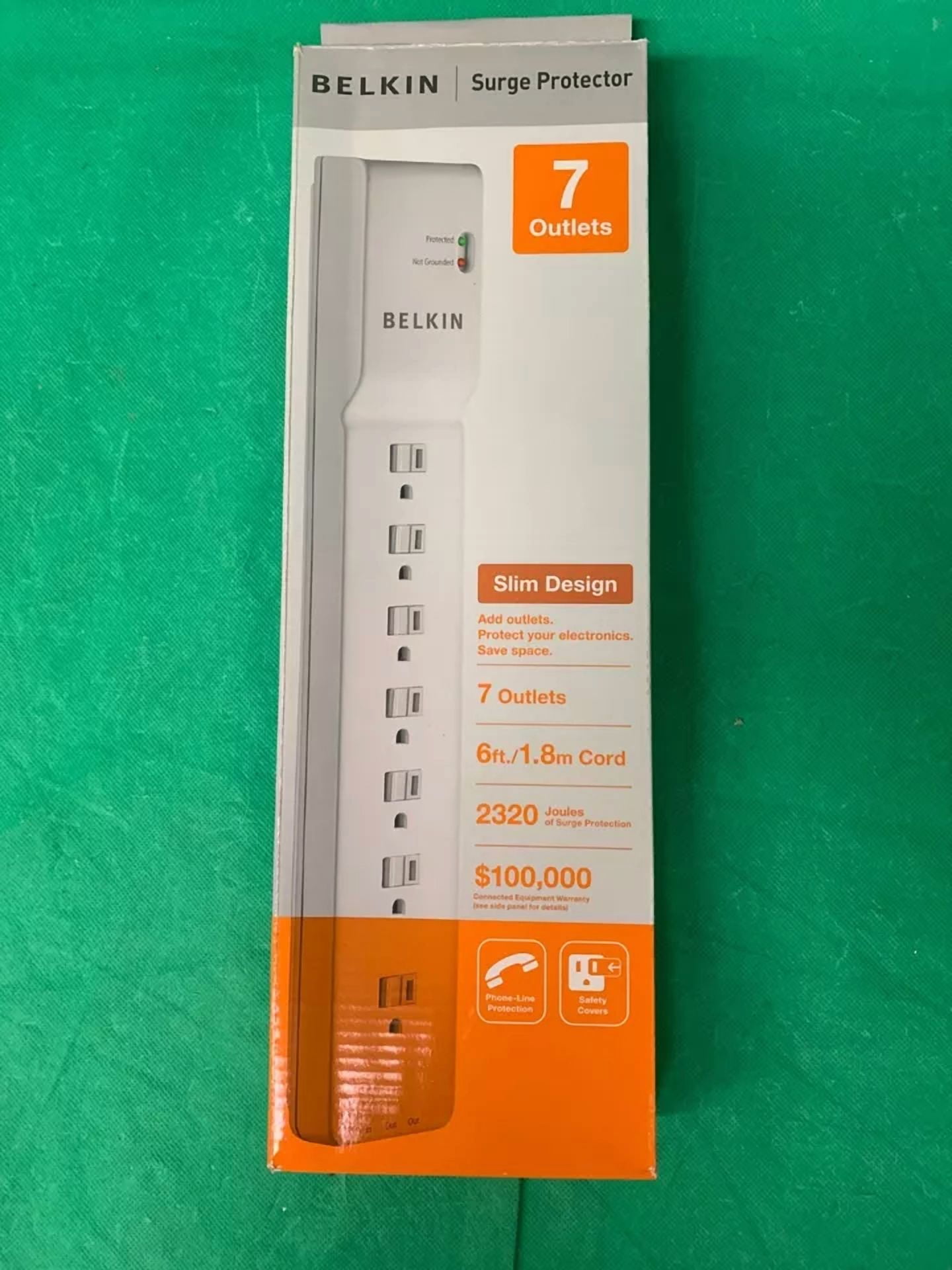 CRESTIN- Belkin 7 Outlets Slim Design 6 Ft. 1.8M Cord Surge Protector - New