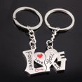 thumbnail image 3 of LLavero de corazón de muñeca de dibujos animados de Metal para hombres y mujeres, carta de amor romántica, llavero de pareja, regalos del Día de San Valentín, lindo, 2 piezas, 3 of 3