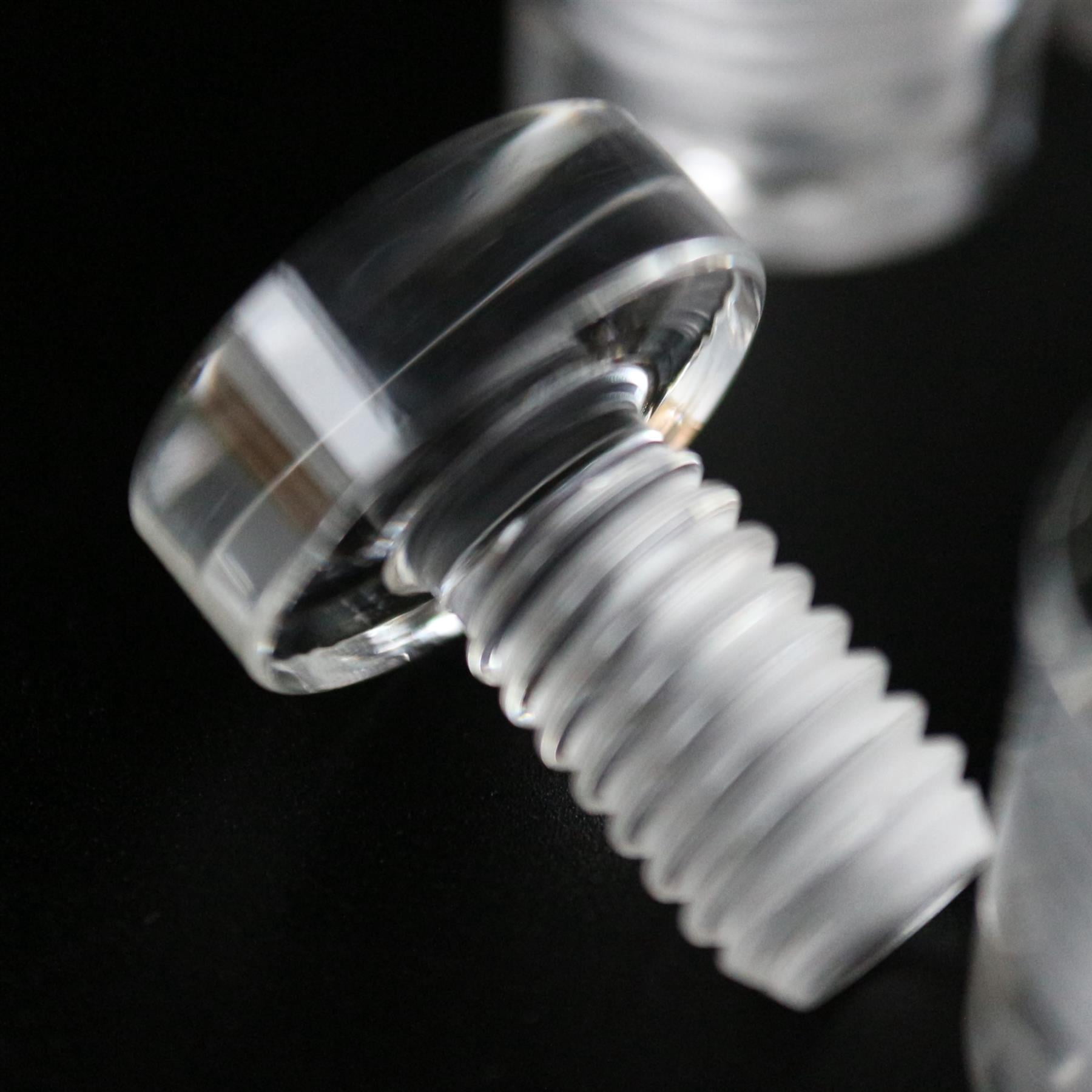 4 x Clear Standoffs, Glass Like, Acrylic, transparent spacers, plastic, wallmount, display signs, Anti-Corrosion, Waterproof, Size 19x19mm, (3/4 x 3/4 in)
