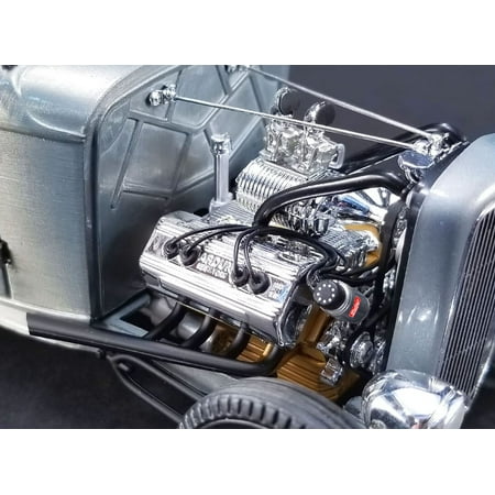 Chrome Transmission Cover (Engine and Transmission Replica Chromed Blown Ardun Flathead from 1932 Ford 5 Window 1/18 Model by)