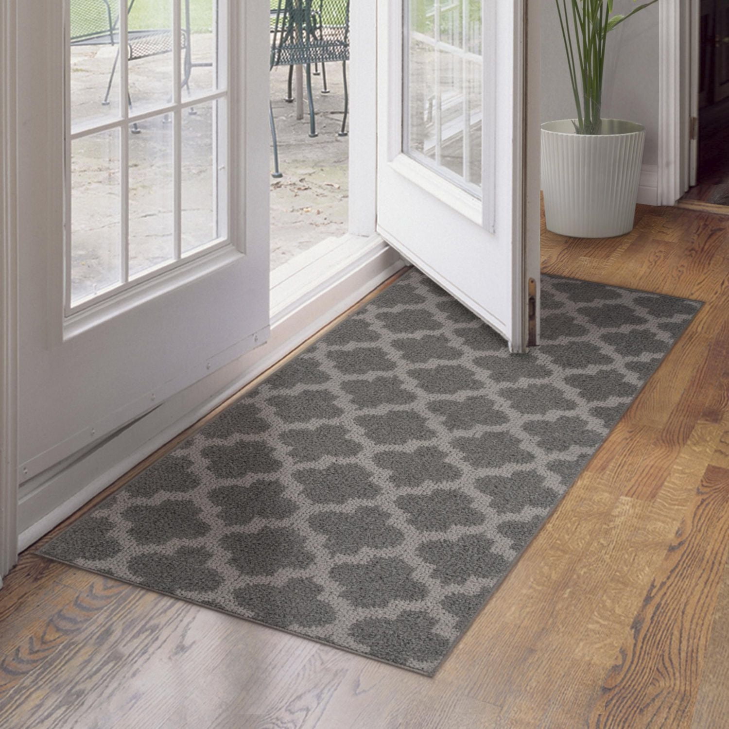 Tapis Santiago Garden Gate gris de 2 pi x 5 pi