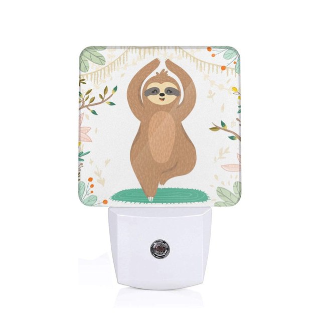 Fotbe Cute Sloth In Yoga Pose Tree Luz Nocturna LED, Luz de Noche con Sensor de Luz Natural de Anochecer a Amanecer, Se Enchufa a la Pared, Blanco Cálido 0.5W-EU