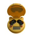 thumbnail image 3 of Audífonos inalámbricos con micrófono integrado Gadgets and Fun  Diseño de Pug audífonos bluetooth, 3 of 3