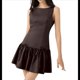 thumbnail image 2 of Vestido Mini Plisado Sin Mangas para Mujer, Corte A, Color Liso, Cuello Redondo, Cintura Ceñida, Lazo y Cremallera en la Espalda Marrón XS, 2 of 9