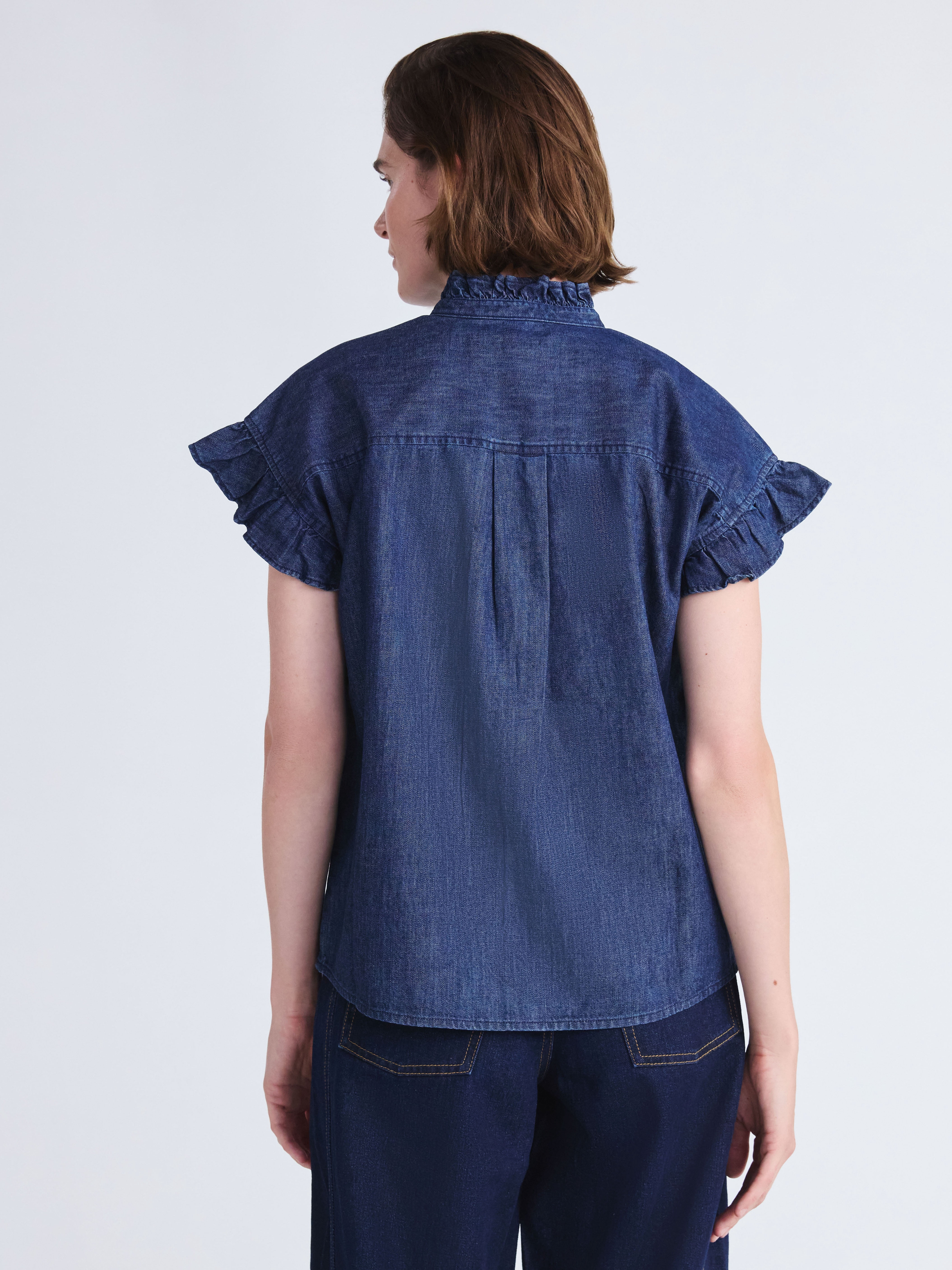 Free Assembly Women's and Women's Plus Ruffle Trim Neck Top with Short Sleeves, Sizes XS-4X