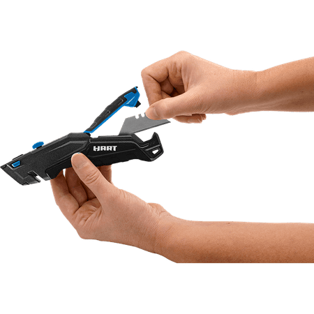 Restored Scratch and Dent HART Pro Grip Retractable Utility Knife, 4-Blade Storage Handle (Refurbished)