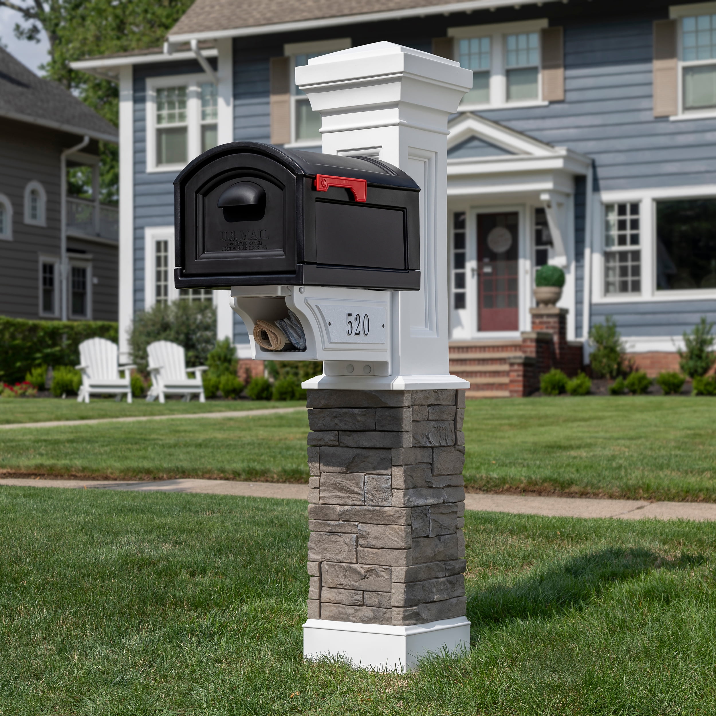 Step2 Classic Black Town-to-Town XL Post-Mount Mailbox