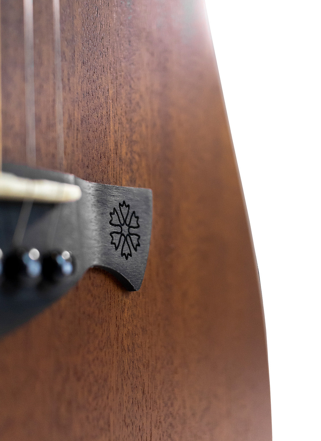 Tagima KANSAS GRAN RESERVA EQ DKMOP Dreadnought Cutaway Acoustic-Electric – Sapele, Piezo Pickup, Satin Finish