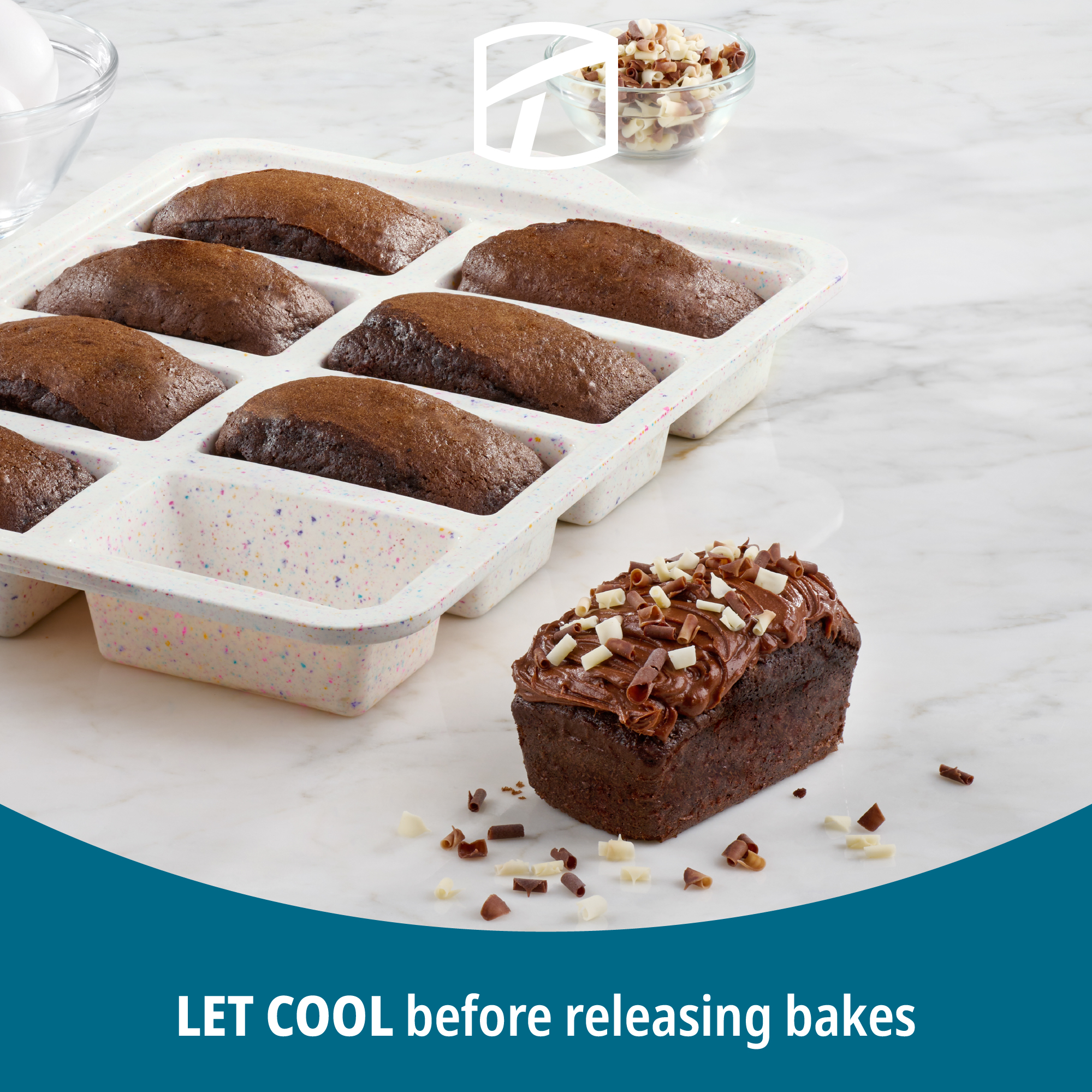 Trudeau Structured Silicone 8-Count Mini Loaf Pan photo 3