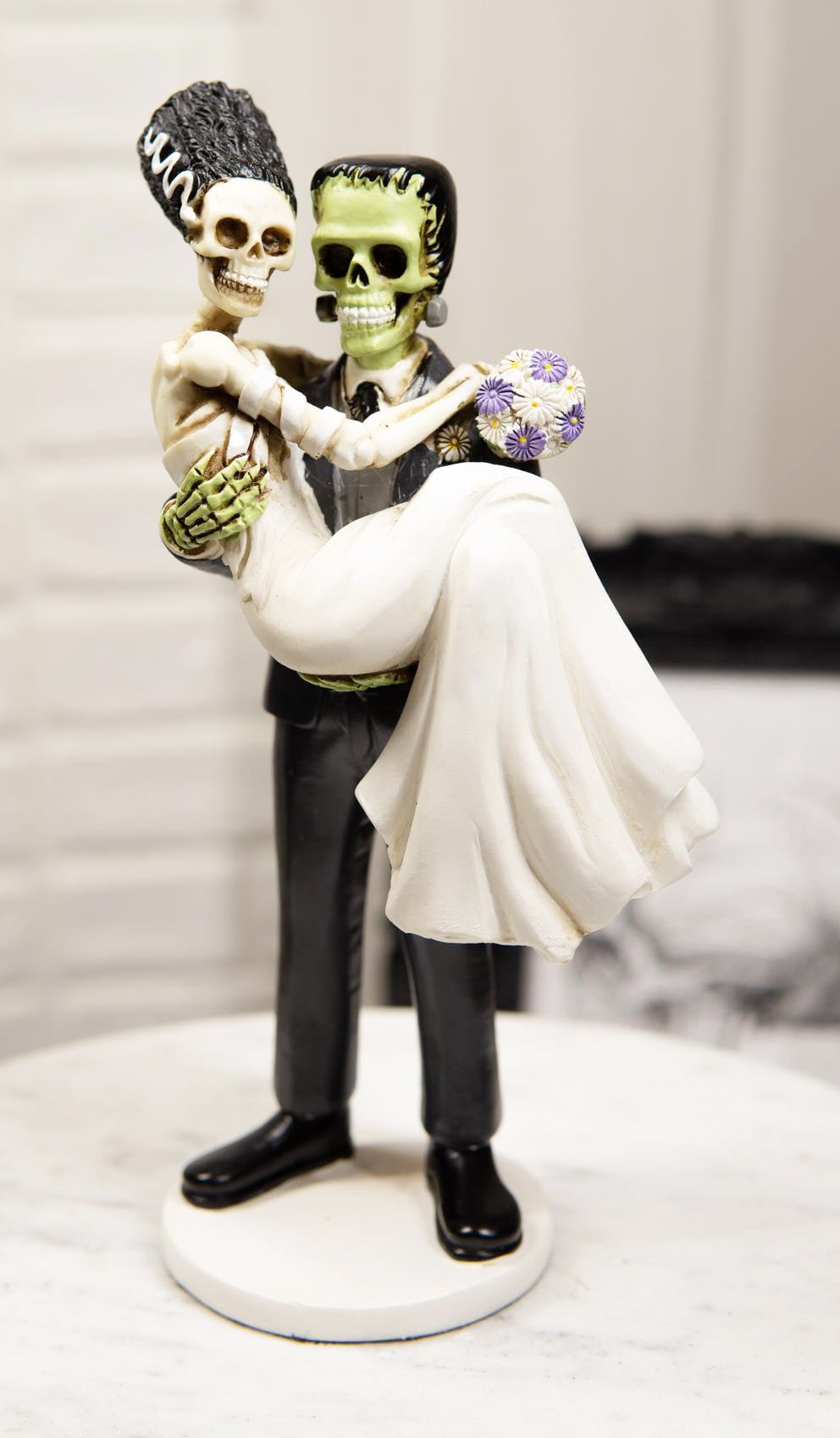 Day of the Dead Wedding Couple Groom Carrying Bride DOD Statue Figure 8065 NEW 