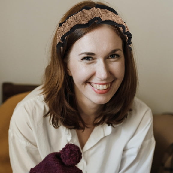 AURARMLET Ruched Texture Skin Care Headband Hair Accessories 1 Pack for Daily Use and Beauty Routine