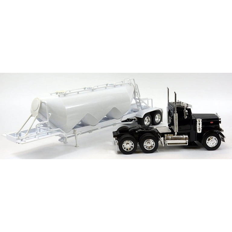 1/32 Peterbilt 379 w/Pneumatic Dry Bulk Trailer (Die Cast
