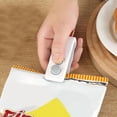 thumbnail image 3 of Mini selladora portátil al vacío para bolsas de plástico, compacta, blanca, 3 of 6