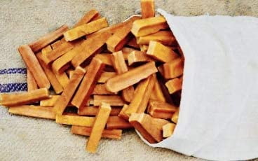 Snow Hill Himalayan Yak Cheese Dog Chews Best Fit Large Dog Below 40 lbs, Long Lasting Odor Stain Gluten GMO Free Protein-Rich Yak Golden Cheese Bone Treat Improved Oral Health - Made In Himalayas, Ne