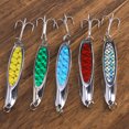 thumbnail image 3 of 5 señuelos de pesca artificiales de metal con lentejuelas de colores, cebos duros para pesca en el mar con anzuelos., 3 of 12