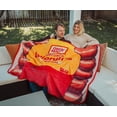 thumbnail image 4 of Manta polar Oscar Mayer Jumbo para hot dogs, 115 x 152 cm, 4 of 9