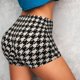 thumbnail image 4 of Fotbe Black and white houndstooth Shorts Sin Costuras – Shorts Deportivos de Cintura Alta para Mujer, Elásticos para Gimnasio, Yoga, Running o Ciclismo-X-Large, 4 of 8