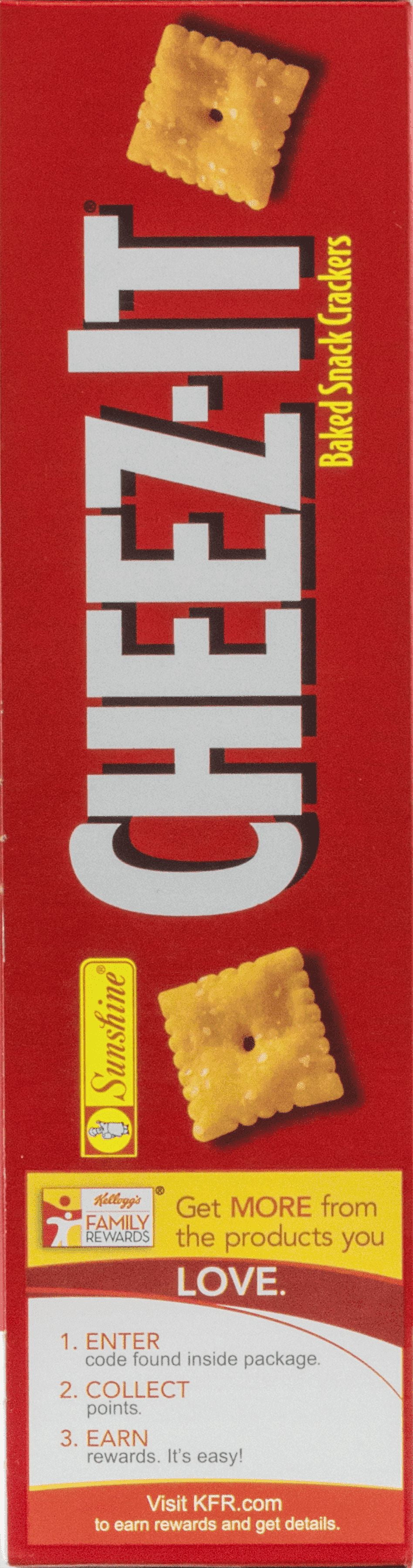 Cheez It Baked Real Chease Snack Crackers, 13.7 Oz.