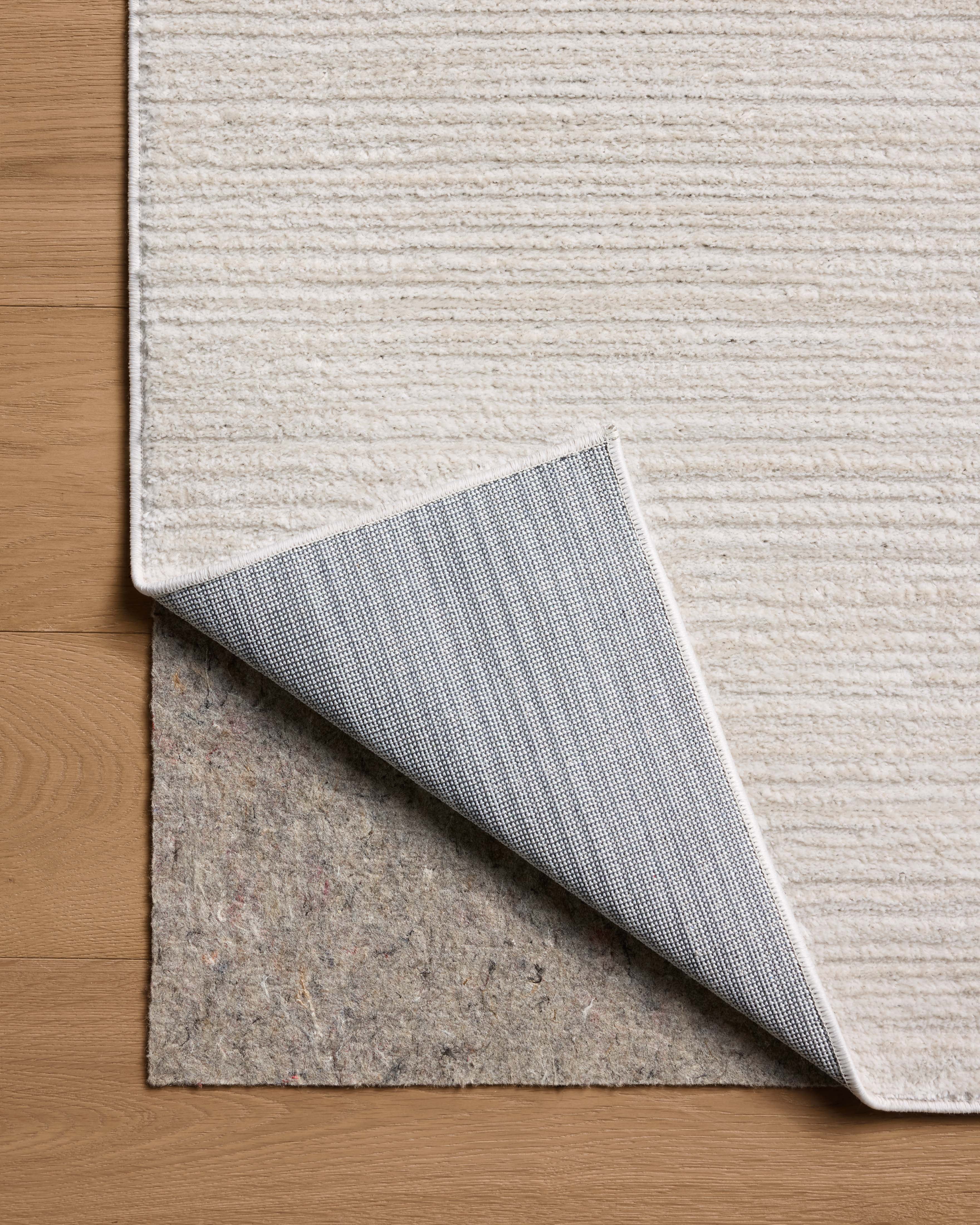 Loloi Townes Beige / Ivory 2'-3" x 3'-9" Accent Rug